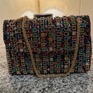 Elegant Multicolor Beaded Clutch with Gold Chain